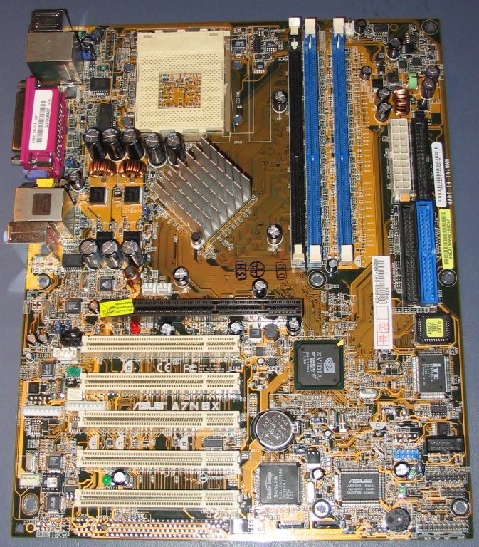 ASUS-A7N8X-Board.jpg